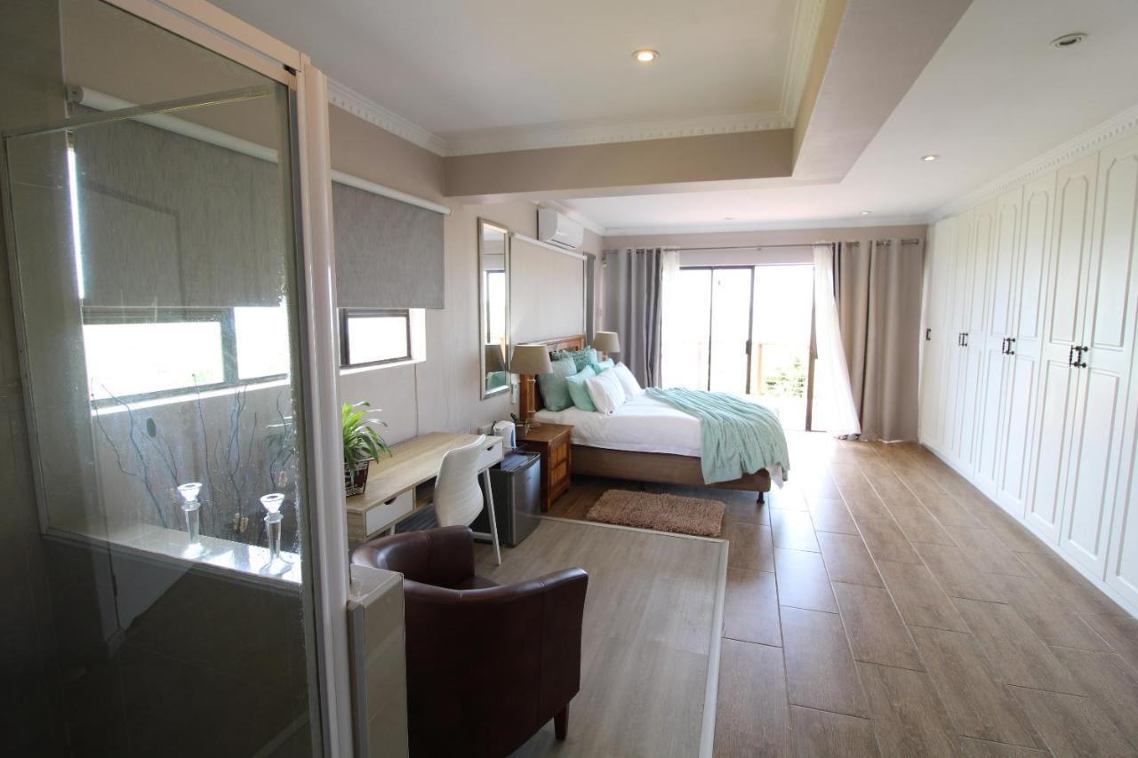 Cove View B&B East London Bagian luar foto