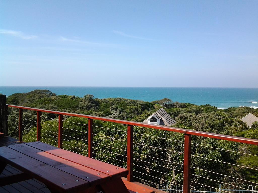 Cove View B&B East London Bagian luar foto