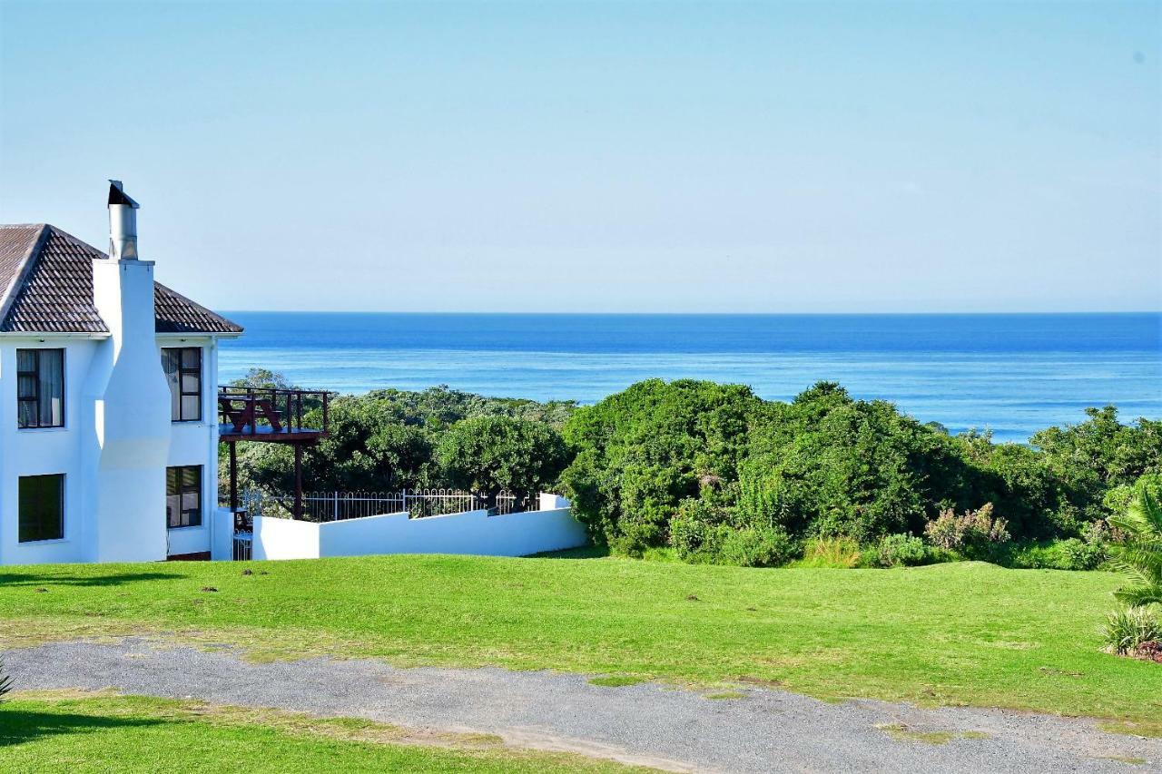 Cove View B&B East London Bagian luar foto